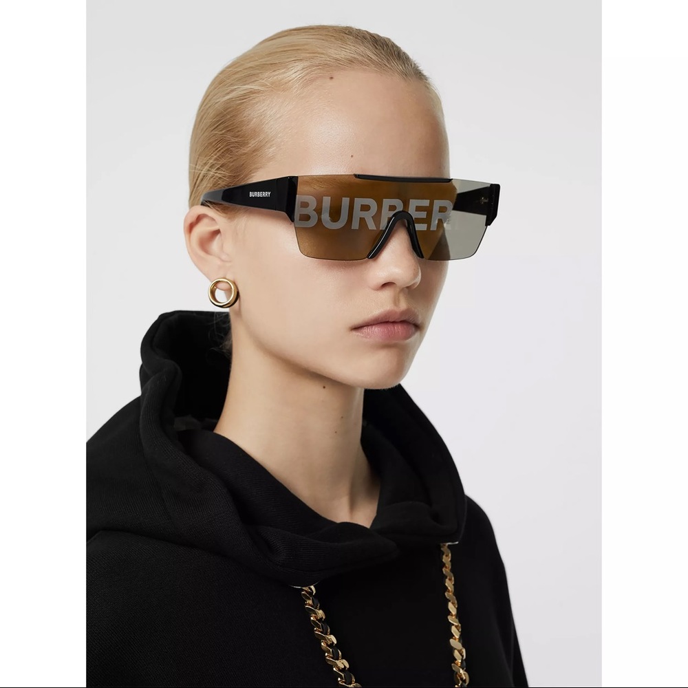 BURBERRY SUNGLASSES